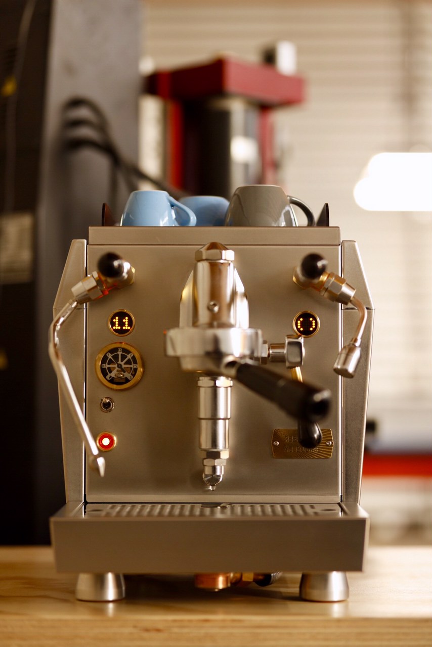 ECM Giotto Phoenix Art Series 5 Talk Coffee